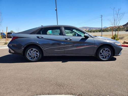 2026 Hyundai ELANTRA HEV Blue