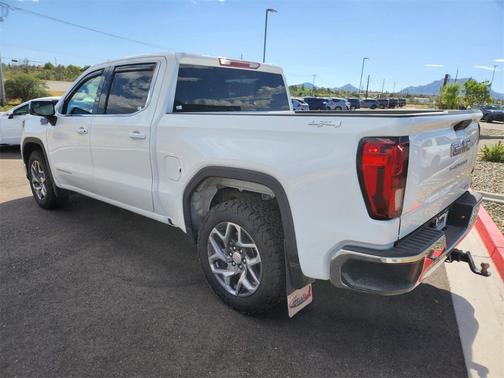 2023 GMC Sierra 1500 SLE