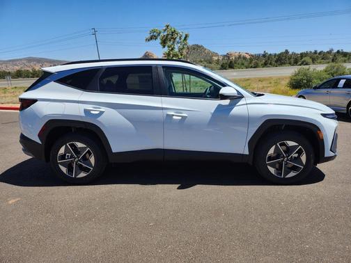 Pearl 2026 Hyundai TUCSON Plug-In Hybrid SEL