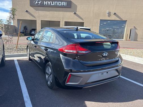 2019 Hyundai IONIQ Hybrid Blue