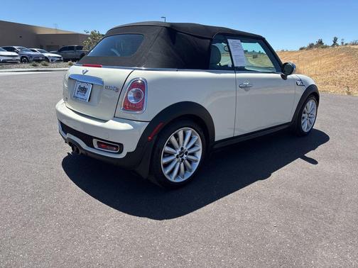 Pepper White 2012 MINI Cooper S Base