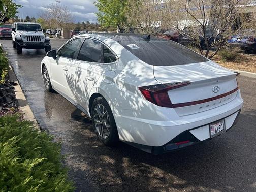 2022 Hyundai SONATA SEL