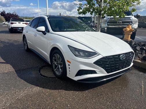 2022 Hyundai SONATA SEL