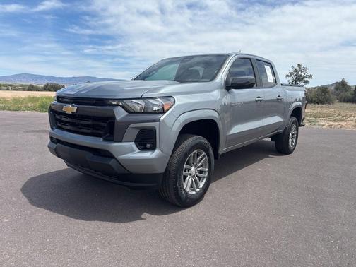 Sterling Gray Metallic 2023 Chevrolet Colorado LT