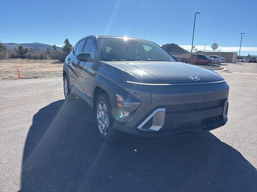 2025 Hyundai KONA SE