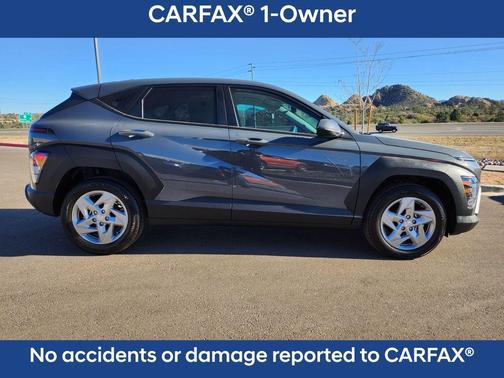 2025 Hyundai KONA SE