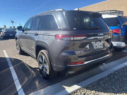 2022 Jeep Grand Cherokee 4xe Base