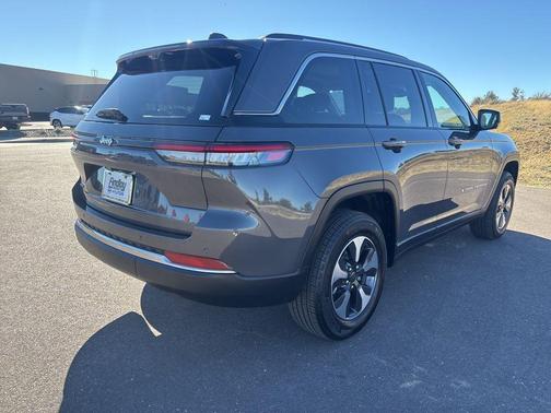 2022 Jeep Grand Cherokee 4xe Base