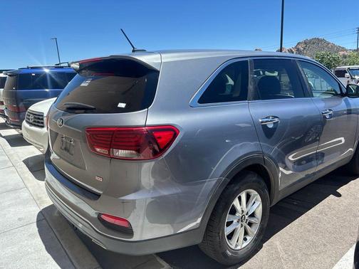 Everlasting Silver 2020 Kia Sorento L