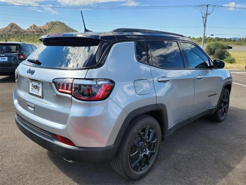 2022 Jeep Compass Altitude