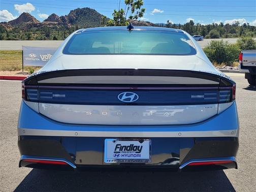 2025 Hyundai SONATA Hybrid Limited