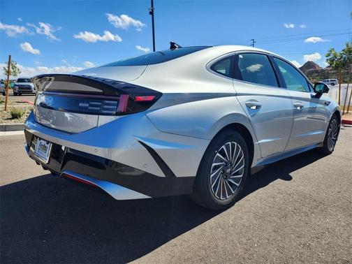 2025 Hyundai SONATA Hybrid Limited