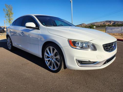 2016 Volvo S60 T5 Inscription Drive-E Premier