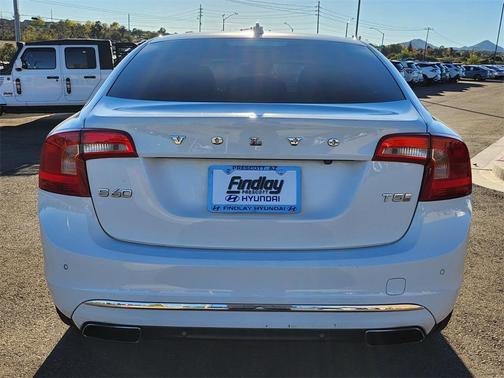 2016 Volvo S60 T5 Inscription Drive-E Premier