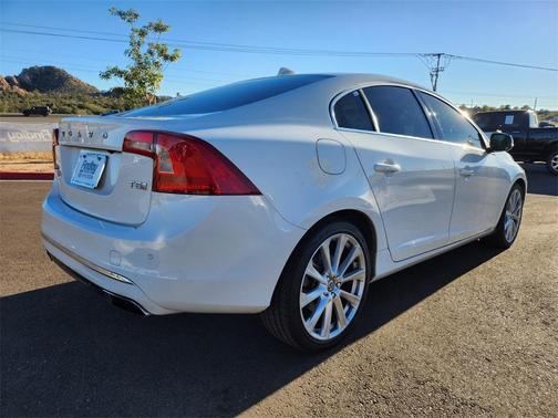 2016 Volvo S60 T5 Inscription Drive-E Premier