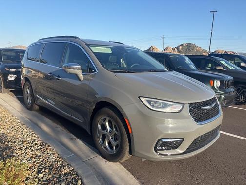 2022 Chrysler Pacifica Limited