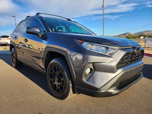 2020 Toyota RAV4 XLE Premium