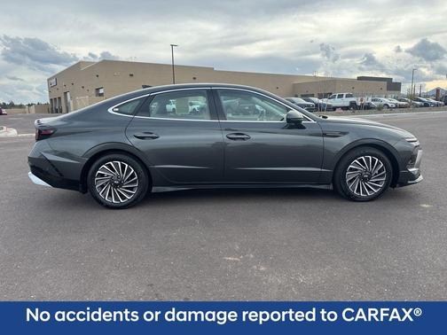 2025 Hyundai SONATA Hybrid Limited