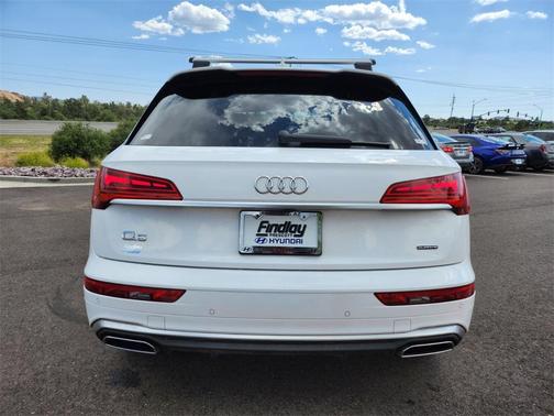 2022 Audi Q5 45 S line quattro Premium