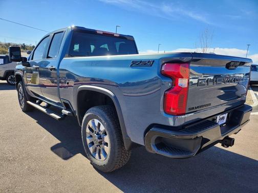 2024 Chevrolet Silverado 2500 Custom