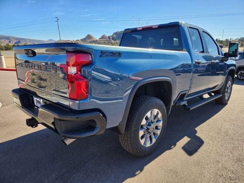 2024 Chevrolet Silverado 2500 Custom