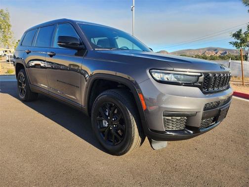 2024 Jeep Grand Cherokee L Laredo