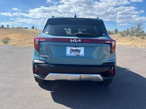 Blue 2024 Kia Seltos SX