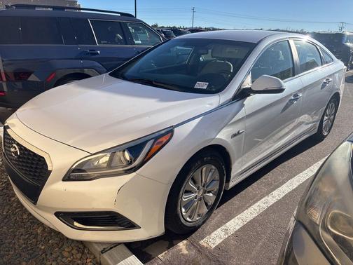2017 Hyundai SONATA Hybrid SE
