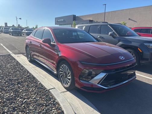 2025 Hyundai SONATA Hybrid SEL