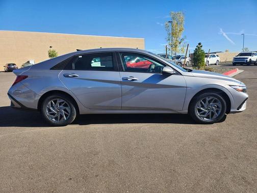 2026 Hyundai ELANTRA HEV Blue