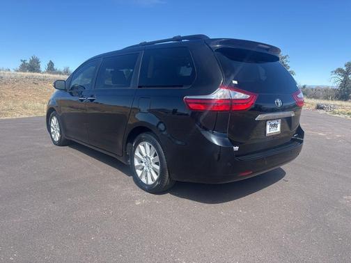 2017 Toyota Sienna Limited Premium