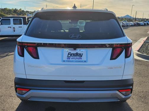 2026 Hyundai TUCSON Hybrid SEL