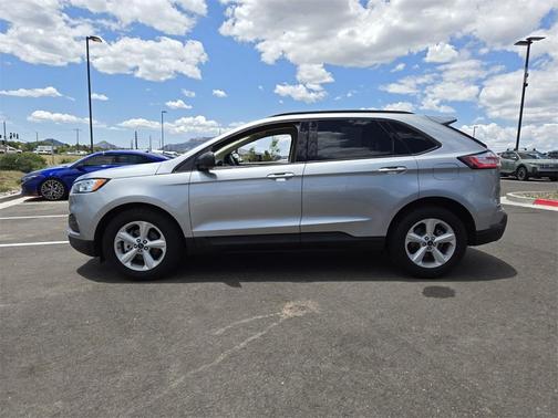 2020 Ford Edge SE