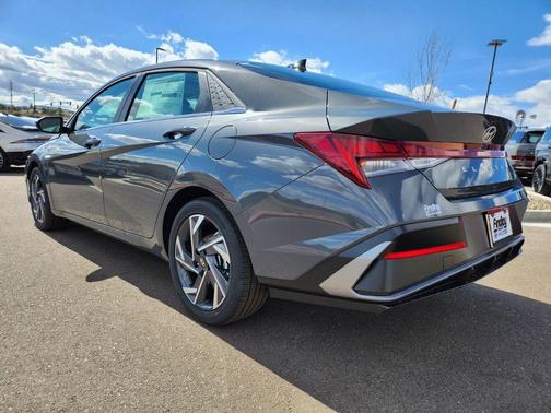 2026 Hyundai ELANTRA HEV Limited