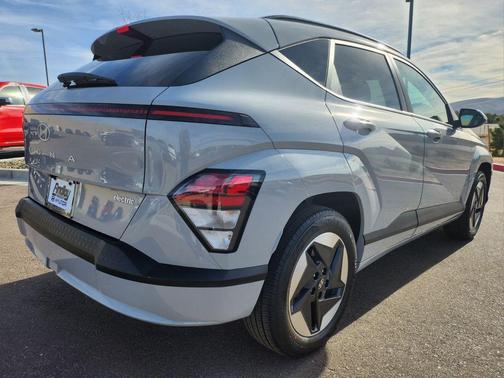 2024 Hyundai KONA EV SEL