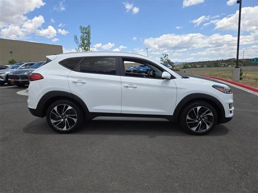 2020 Hyundai TUCSON Sport