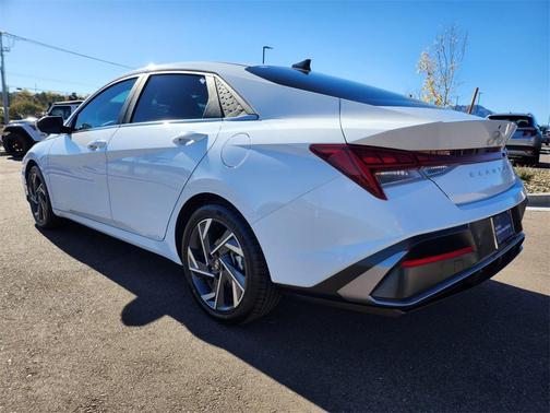 2024 Hyundai ELANTRA HEV Limited