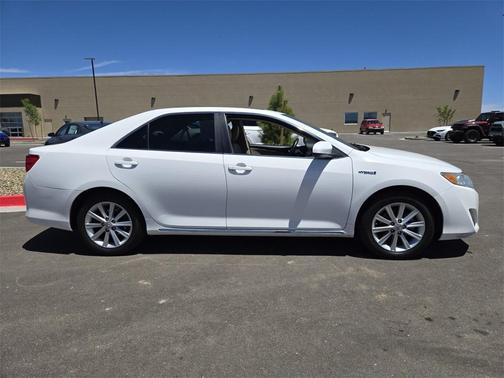 2012 Toyota Camry Hybrid XLE