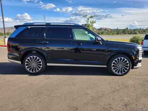 Abyss Black Pearl 2026 Hyundai PALISADE Calligraphy