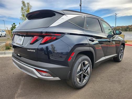 2026 Hyundai TUCSON Hybrid SEL