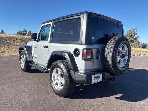 2022 Jeep Wrangler Sport