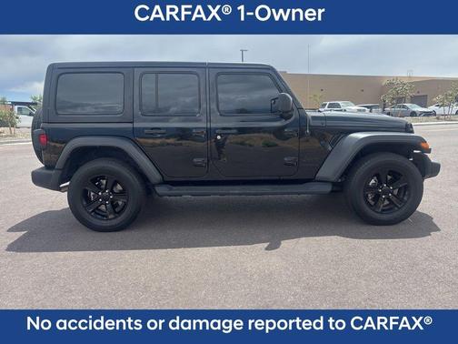 Black Clearcoat 2022 Jeep Wrangler Unlimited Sport Altitude