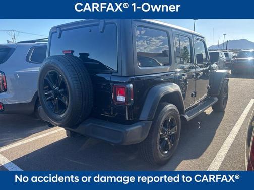 Black Clearcoat 2022 Jeep Wrangler Unlimited Sport Altitude