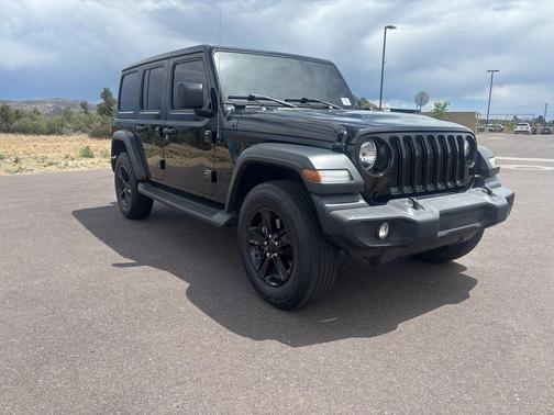 Black Clearcoat 2022 Jeep Wrangler Unlimited Sport Altitude