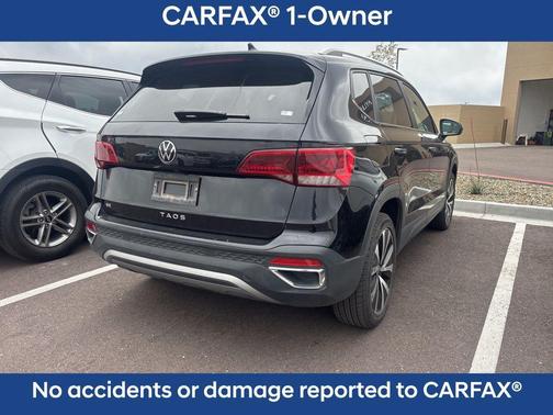2024 Volkswagen Taos 1.5T SE