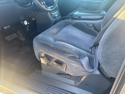 2002 Chevrolet Silverado 2500 LS H/D Extended Cab