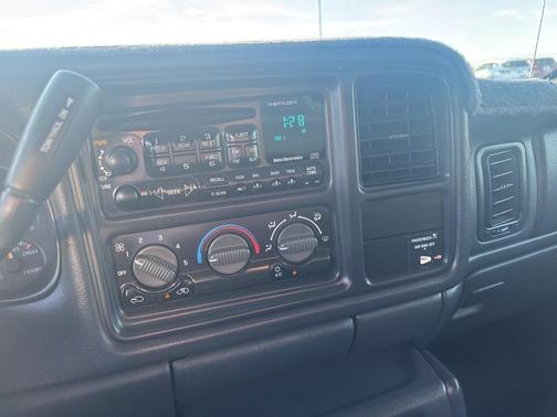 2002 Chevrolet Silverado 2500 LS H/D Extended Cab