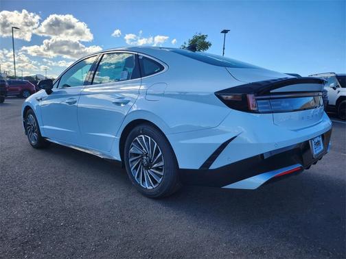 2025 Hyundai SONATA Hybrid Limited