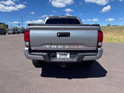 Silver Sky Metallic 2018 Toyota Tacoma TRD Off Road