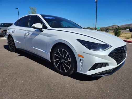 2021 Hyundai SONATA Limited